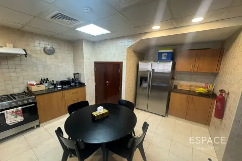 Adosado en Jumeirah Islands, Dubai, 4 dormitorios, 337 m², № 62178 - foto 9