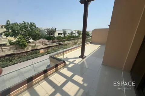 Adosado en Jumeirah Islands, Dubai, 4 dormitorios, 337 m², № 62178 - foto 4