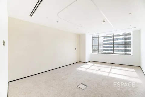 Oficina en Jumeirah Lake Towers, Dubai, 478 m², № 62190 - foto 6