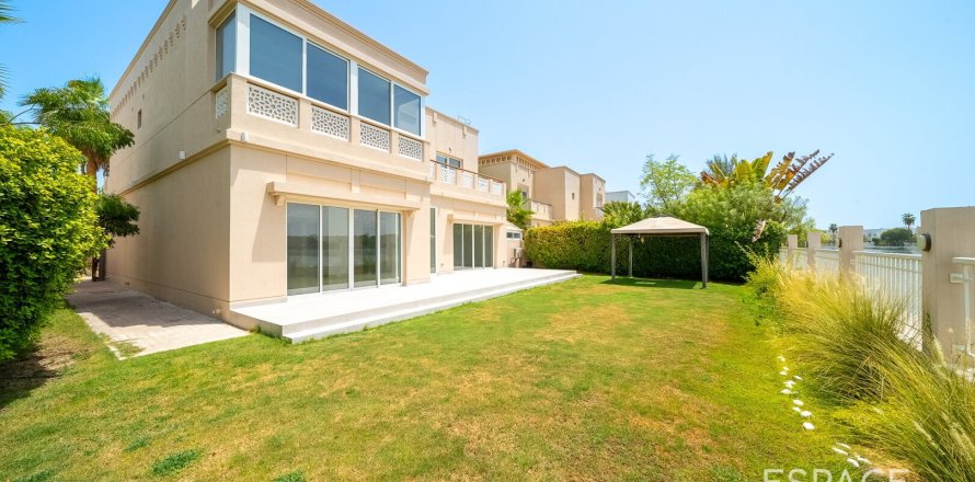 Villa en The Lakes, Dubai, 4 dormitorios, 327 m², № 62191