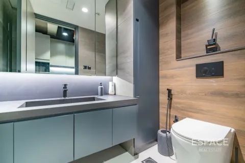 Oficina en Jumeirah Lake Towers, Dubai, 134 m², № 62177 - foto 7