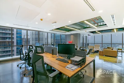 Oficina en Jumeirah Lake Towers, Dubai, 134 m², № 62177 - foto 12