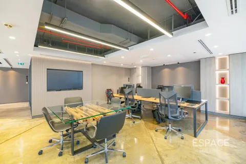 Oficina en Jumeirah Lake Towers, Dubai, 134 m², № 62177 - foto 11