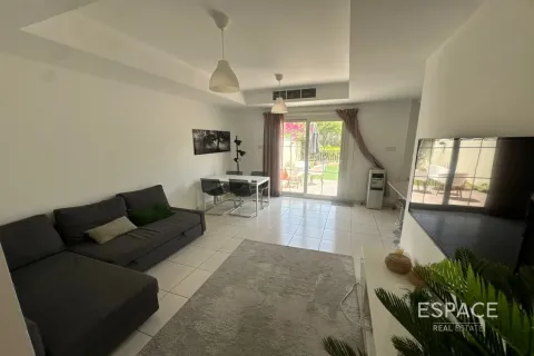 Villa en Springs 8, The Springs, Dubai, 2 dormitorios, 153 m², № 62176 - foto 3