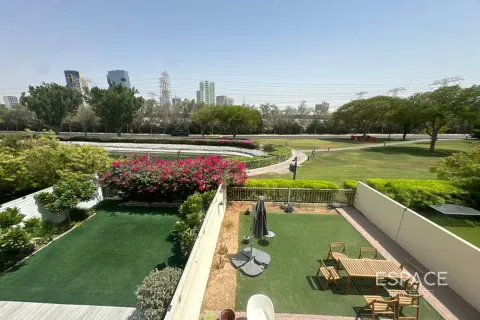 Villa en Springs 8, The Springs, Dubai, 2 dormitorios, 153 m², № 62176 - foto 1