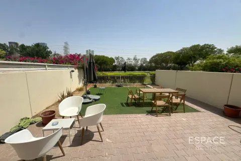 Villa en Springs 8, The Springs, Dubai, 2 dormitorios, 153 m², № 62176 - foto 6
