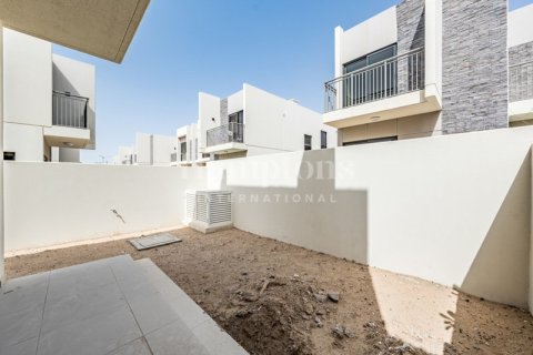 Снять в аренду таунхаус в Дубае: 3 спальни, 157.00607000м², № 12500 - фото 30