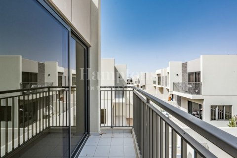 Снять в аренду таунхаус в Дубае: 3 спальни, 157.00607000м², № 12500 - фото 24