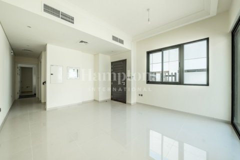 Снять в аренду таунхаус в Дубае: 3 спальни, 157.00607000м², № 12500 - фото 28