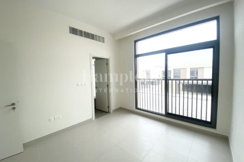 Снять в аренду виллу в Dubai South (Dubai World Central), Дубай: 3 спальни, 237.83168000м², № 12499 - фото 10