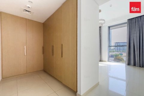 Apartment in Dubai 2 bedrooms, 102.4 sq.m. № 123164 - photo 12