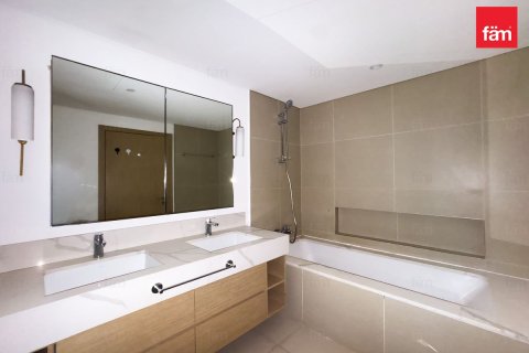 Apartment in Dubai 2 bedrooms, 102.4 sq.m. № 123164 - photo 15