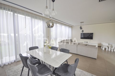 Villa in Sidra Villas, Dubai Hills Estate, Dubai 4 bedrooms, 328 sq.m. № 123169 - photo 3
