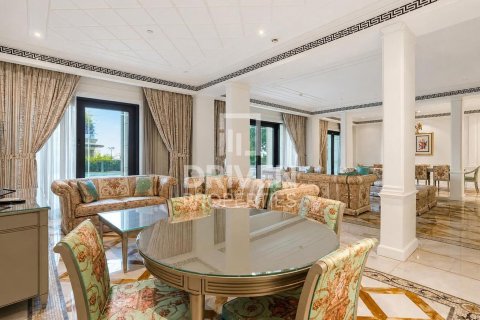 Duplex in Palazzo Versace, Culture Village, Dubai 3 bedrooms, 471.48 sq.m. № 128529 - photo 12