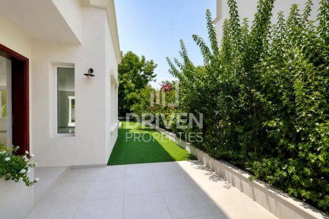 Villa à The Springs, Dubai, 3 chambres, 326 m², № 128429 - photo 20