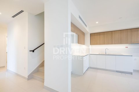 Townhouse in EMAAR South, Dubai South (Dubai World Central), Dubai 4 bedrooms, 250.28 sq.m. № 128432 - photo 9