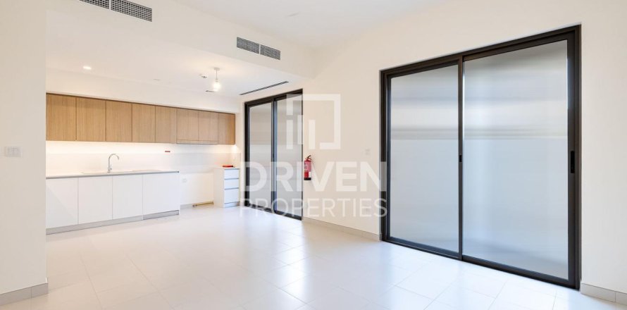 Townhouse in EMAAR South, Dubai South (Dubai World Central), Dubai 4 bedrooms, 250.28 sq.m. № 128432
