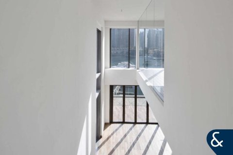 Apartment in Dubai Marina, Dubai 3 bedrooms, 357 sq.m. № 79237 - photo 14