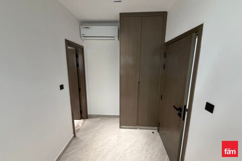 Villa in Dubai 4 bedrooms, 160 sq.m. № 93638 - photo 22