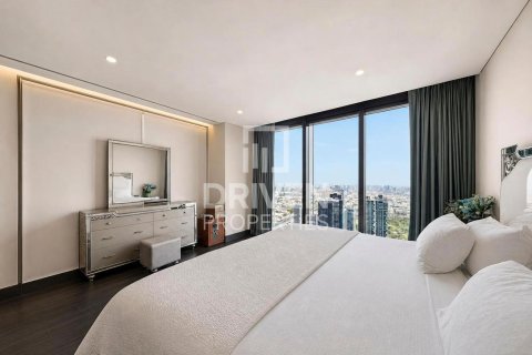 Apartment in Zabeel, Dubai 2 bedrooms, 238.85 sq.m. № 136966 - photo 19