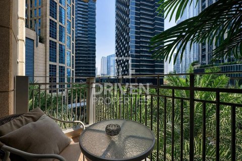 Apartamento en Standpoint Towers, Downtown Dubai (Downtown Burj Dubai), Dubai, 2 dormitorios, 112.23 m², № 134398 - foto 4