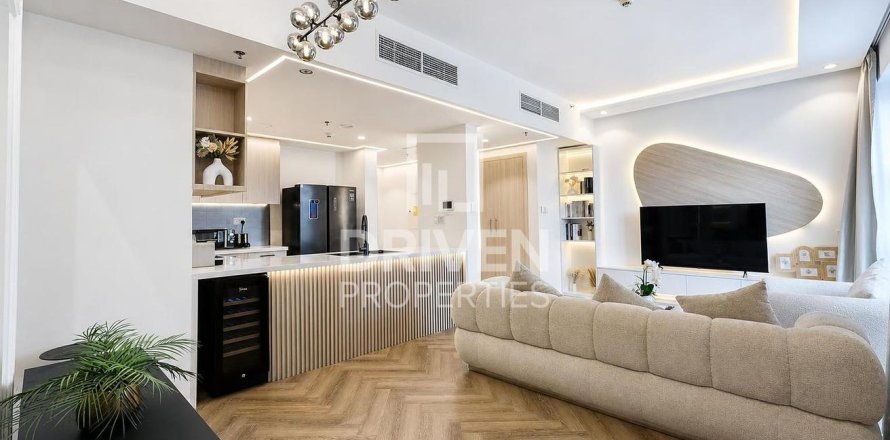Apartamento en Standpoint Towers, Downtown Dubai (Downtown Burj Dubai), Dubai, 2 dormitorios, 112.23 m², № 134398