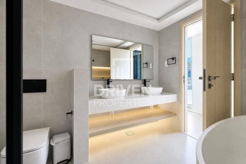 Apartamento en Standpoint Towers, Downtown Dubai (Downtown Burj Dubai), Dubai, 2 dormitorios, 112.23 m², № 134398 - foto 9
