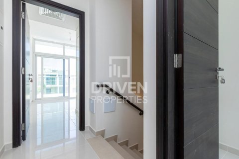 Maison de ville à Dubai, 3 chambres, 112.23 m², № 134397 - photo 5