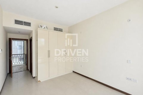 Снять в аренду виллу в District 13, Джумейра Вилладж Серкл, Дубай: 4 спальни, 162.49м², № 138856 - фото 21