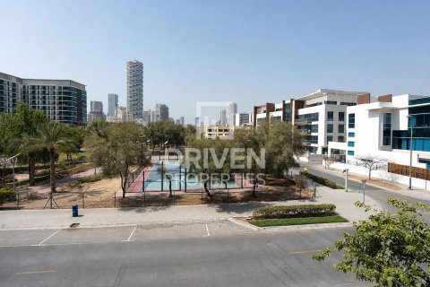 Снять в аренду виллу в District 13, Джумейра Вилладж Серкл, Дубай: 4 спальни, 162.49м², № 138856 - фото 26