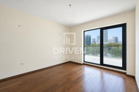 Снять в аренду виллу в District 13, Джумейра Вилладж Серкл, Дубай: 4 спальни, 162.49м², № 138856 - фото 14