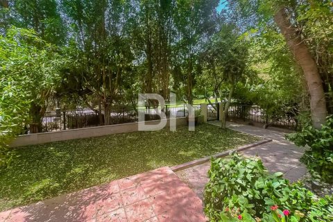 Adosado en Green Community, Dubai, 4 dormitorios, 375 m², № 57869 - foto 1