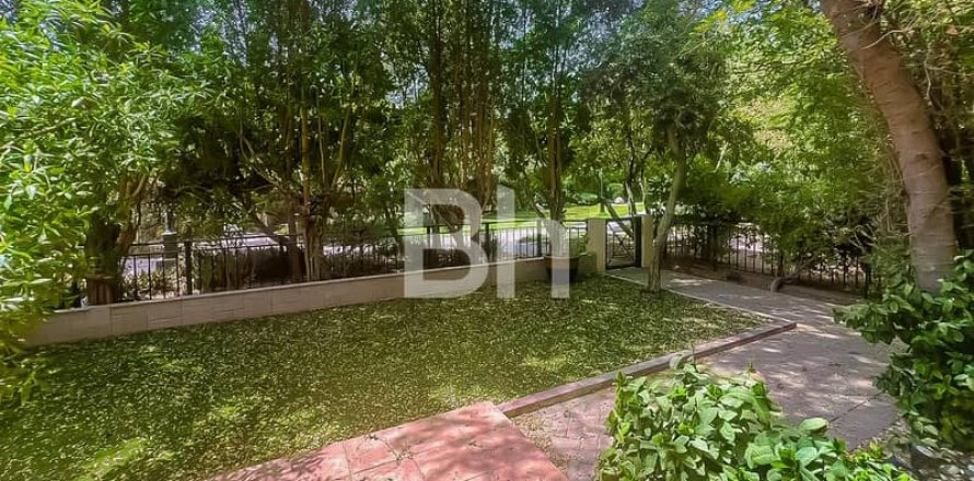 Adosado en Green Community, Dubai, 4 dormitorios, 375 m², № 57869