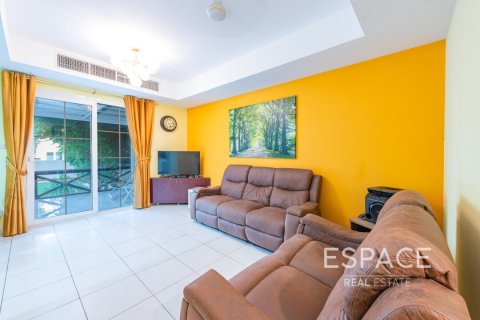 فيلا في Springs 11, The Springs, دبي 2 غرف نوم, 153 م² رقم 61914 - صورة 3