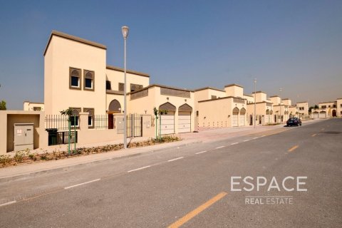 Купить виллу в Regional, Jumeirah Park, Дубай: 3 спальни, 285м², № 61918 - фото 10
