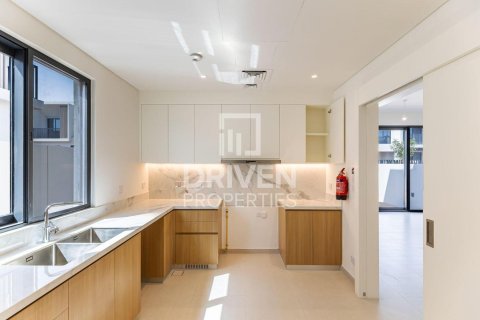 Townhouse in Jebel Ali, Dubai 4 bedrooms, 339.56 sq.m. № 129492 - photo 16
