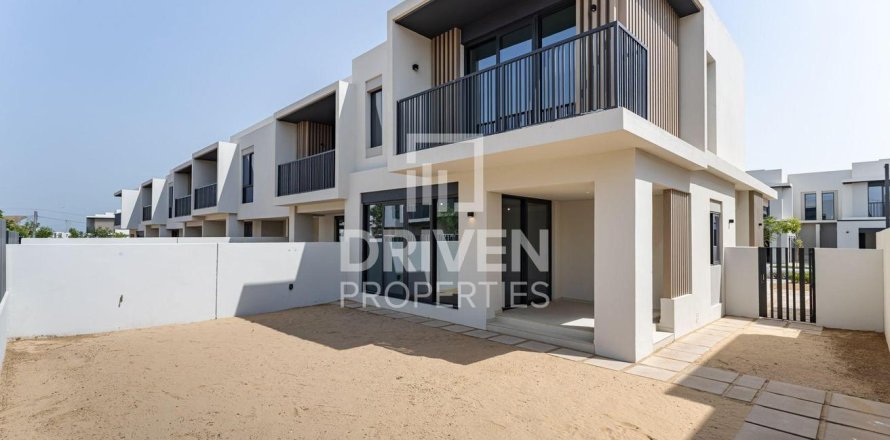 Townhouse in Jebel Ali, Dubai 4 bedrooms, 339.56 sq.m. № 129492