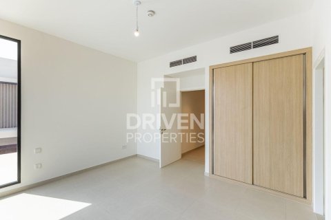 Townhouse in Jebel Ali, Dubai 4 bedrooms, 339.56 sq.m. № 129492 - photo 19