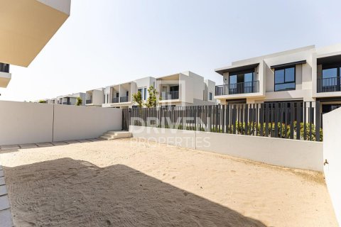 Townhouse in Jebel Ali, Dubai 4 bedrooms, 339.56 sq.m. № 129492 - photo 14