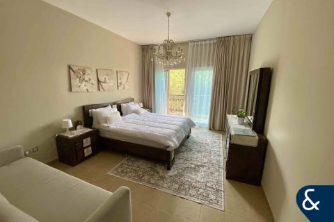 Villa in Jumeirah Village Triangle, Dubai 2 bedrooms, 686 sq.m. № 76316 - photo 19
