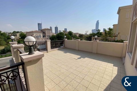 Villa in Jumeirah Village Triangle, Dubai 2 bedrooms, 686 sq.m. № 76316 - photo 18