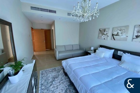 Villa in Jumeirah Village Triangle, Dubai 2 bedrooms, 686 sq.m. № 76316 - photo 21