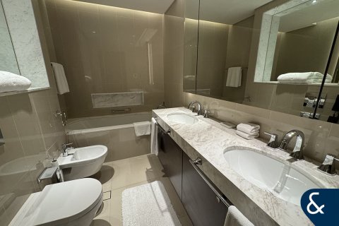 Apartment in Downtown Dubai (Downtown Burj Dubai), Dubai 2 bedrooms, 126 sq.m. № 76317 - photo 13