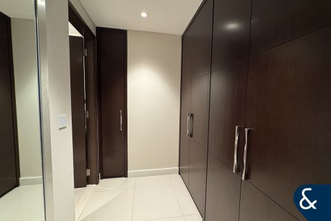 Apartment in Downtown Dubai (Downtown Burj Dubai), Dubai 2 bedrooms, 126 sq.m. № 76317 - photo 11