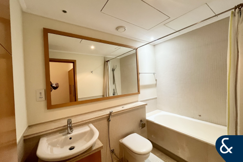 Apartment in Marina Promenade, Dubai Marina, Dubai 1 bedroom, 89 sq.m. № 76308 - photo 10