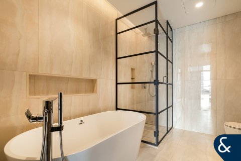 Apartment in Business Bay, Dubai 3 bedrooms, 209 sq.m. № 76314 - photo 19