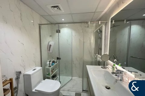 Apartment in Jumeirah Lake Towers, Dubai 2 bedrooms, 139 sq.m. № 76318 - photo 28