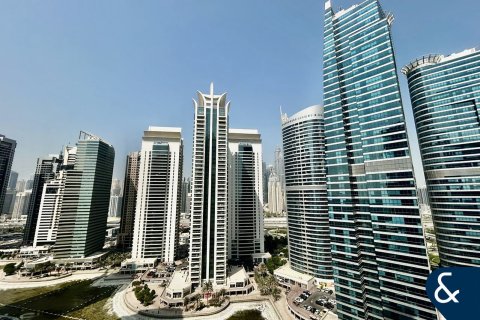 Apartment in Jumeirah Lake Towers, Dubai 2 bedrooms, 139 sq.m. № 76318 - photo 17