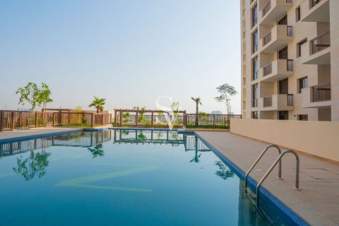 Apartment in Al Furjan, Dubai 2 bedrooms, 160 sq.m. № 111078 - photo 16