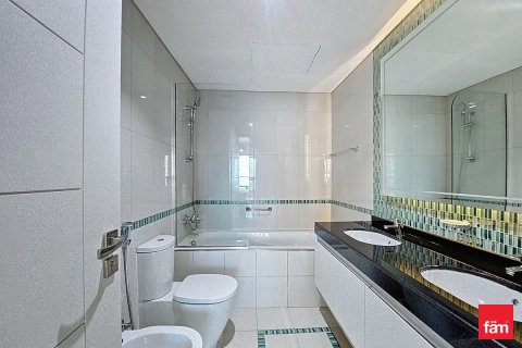 Снять в аренду квартиру в Дубай Марине, Дубай: 1 спальня, 78.7м², № 91729 - фото 2